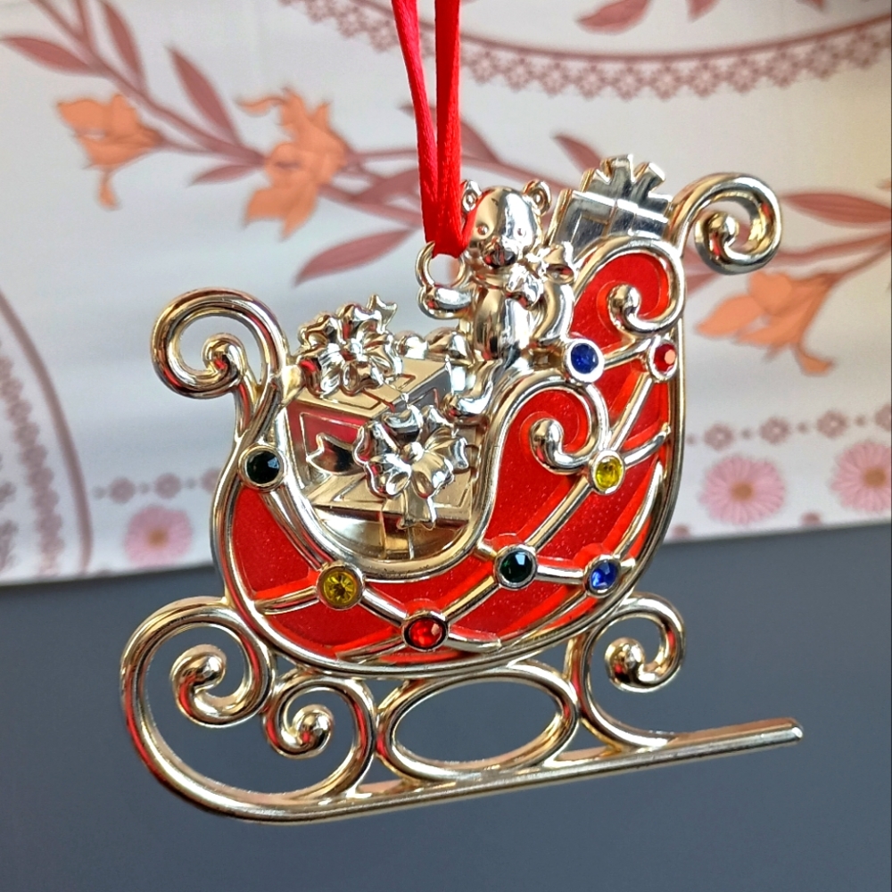 Ornament - Picture 4 of 4